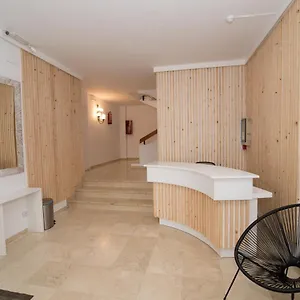 Apartment Mestret